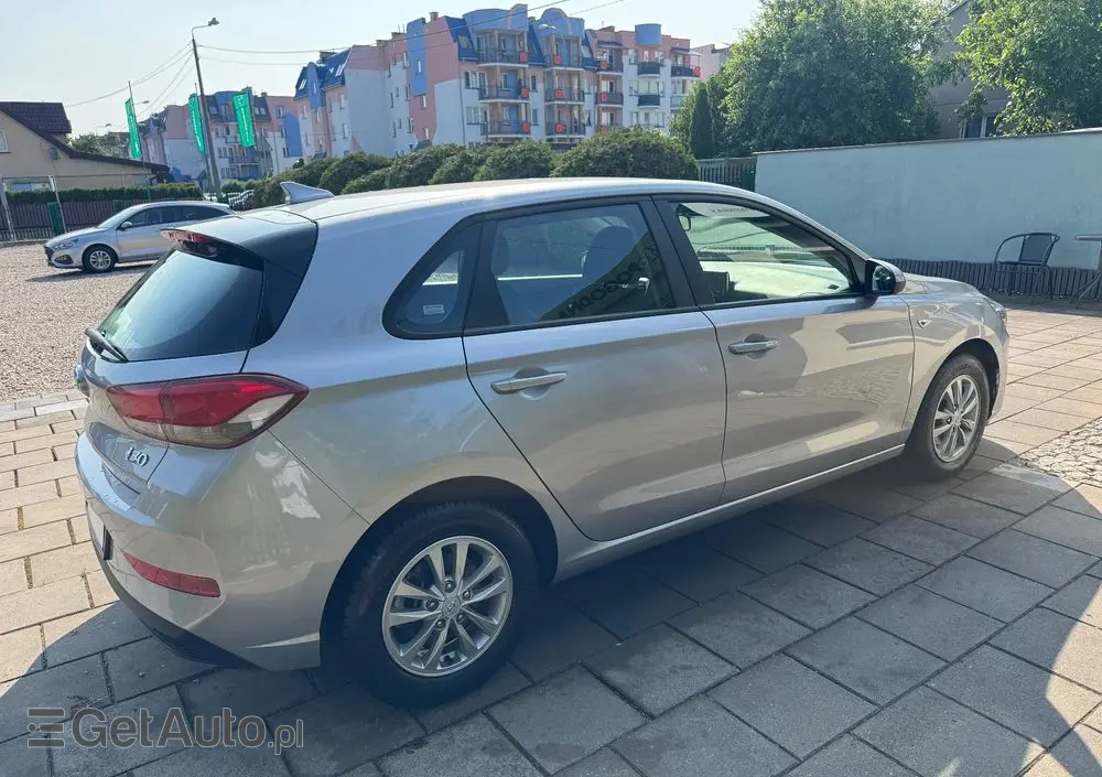 HYUNDAI I30 1.5 DPI Classic +