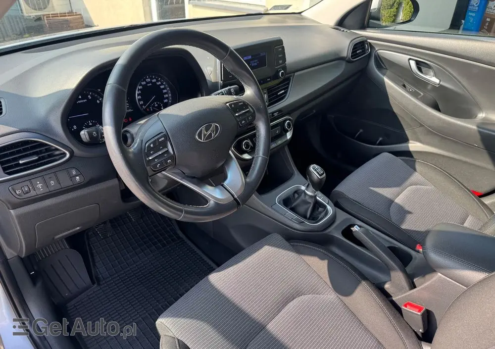 HYUNDAI I30 1.5 DPI Classic +