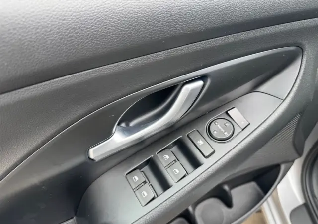 HYUNDAI I30 1.5 DPI Classic +