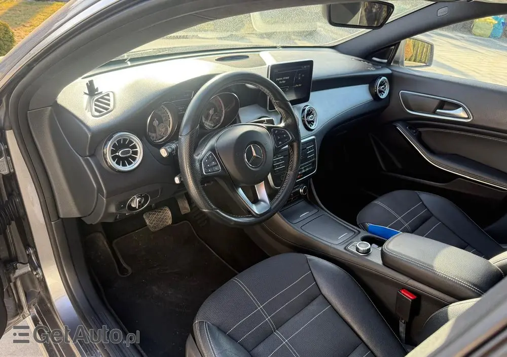 MERCEDES-BENZ CLA 220 d 7G-DCT SCORE