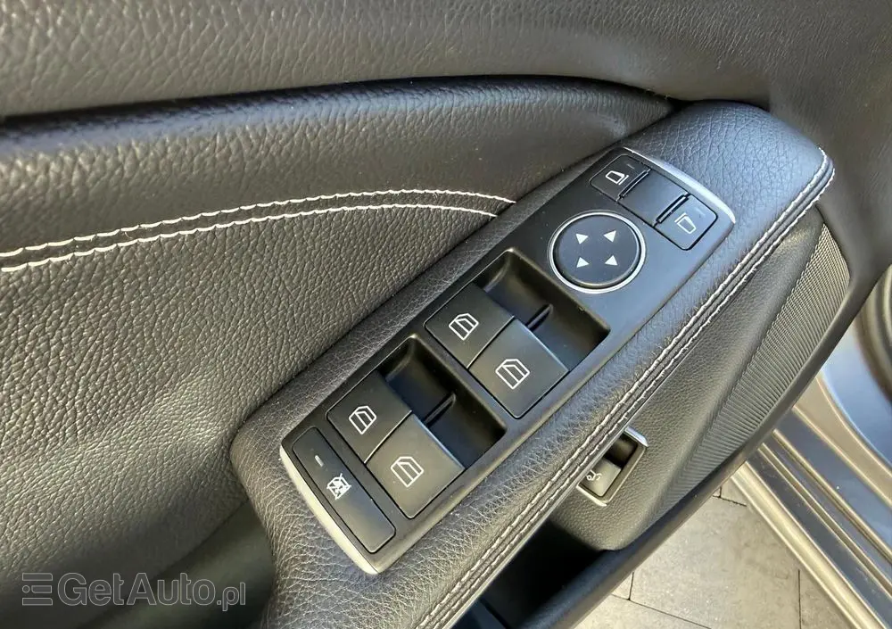 MERCEDES-BENZ CLA 220 d 7G-DCT SCORE