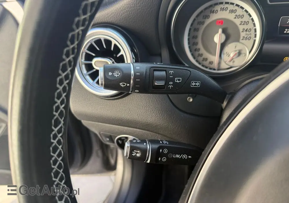 MERCEDES-BENZ CLA 220 d 7G-DCT SCORE