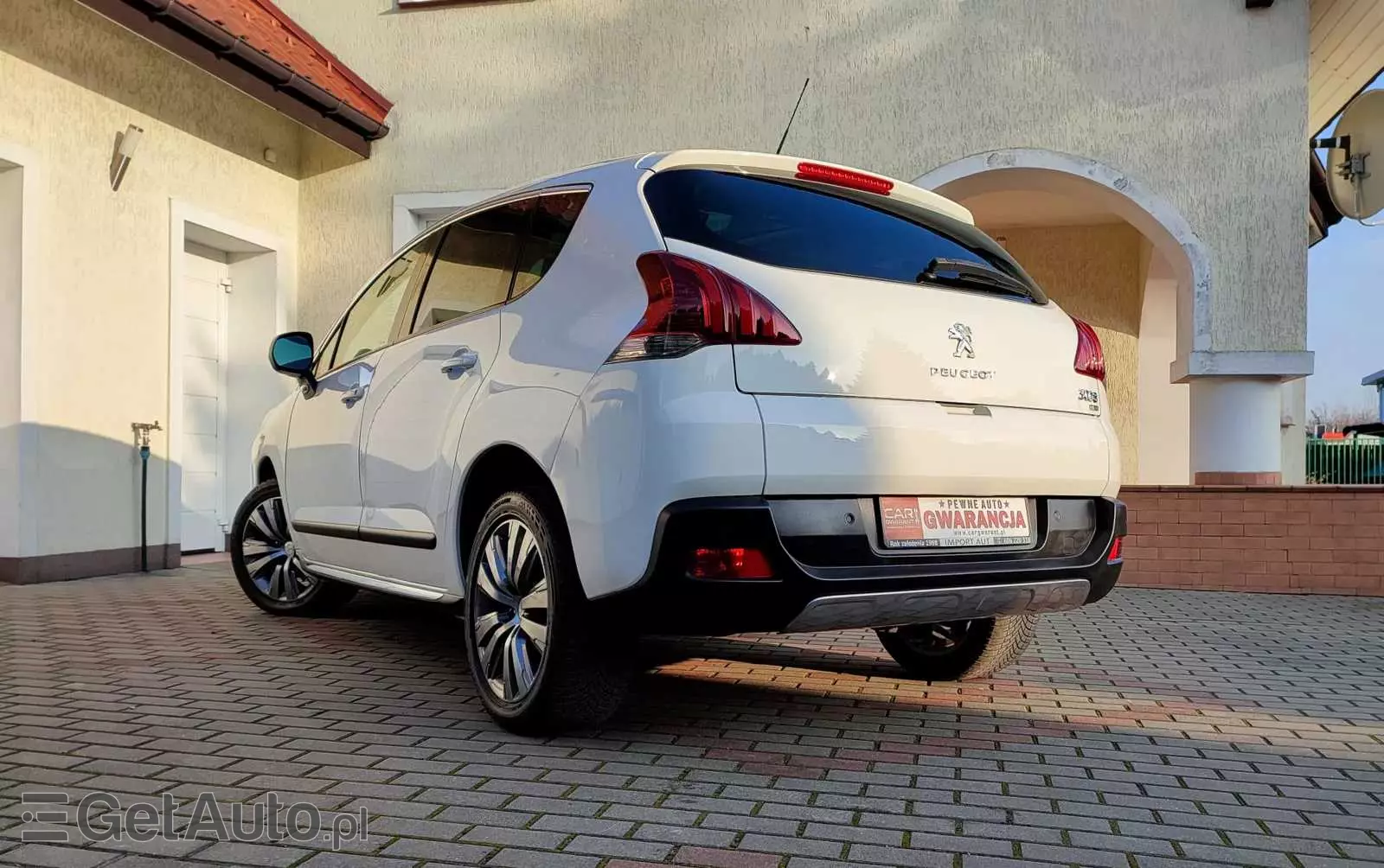 PEUGEOT 3008 1.6 HDi Premium