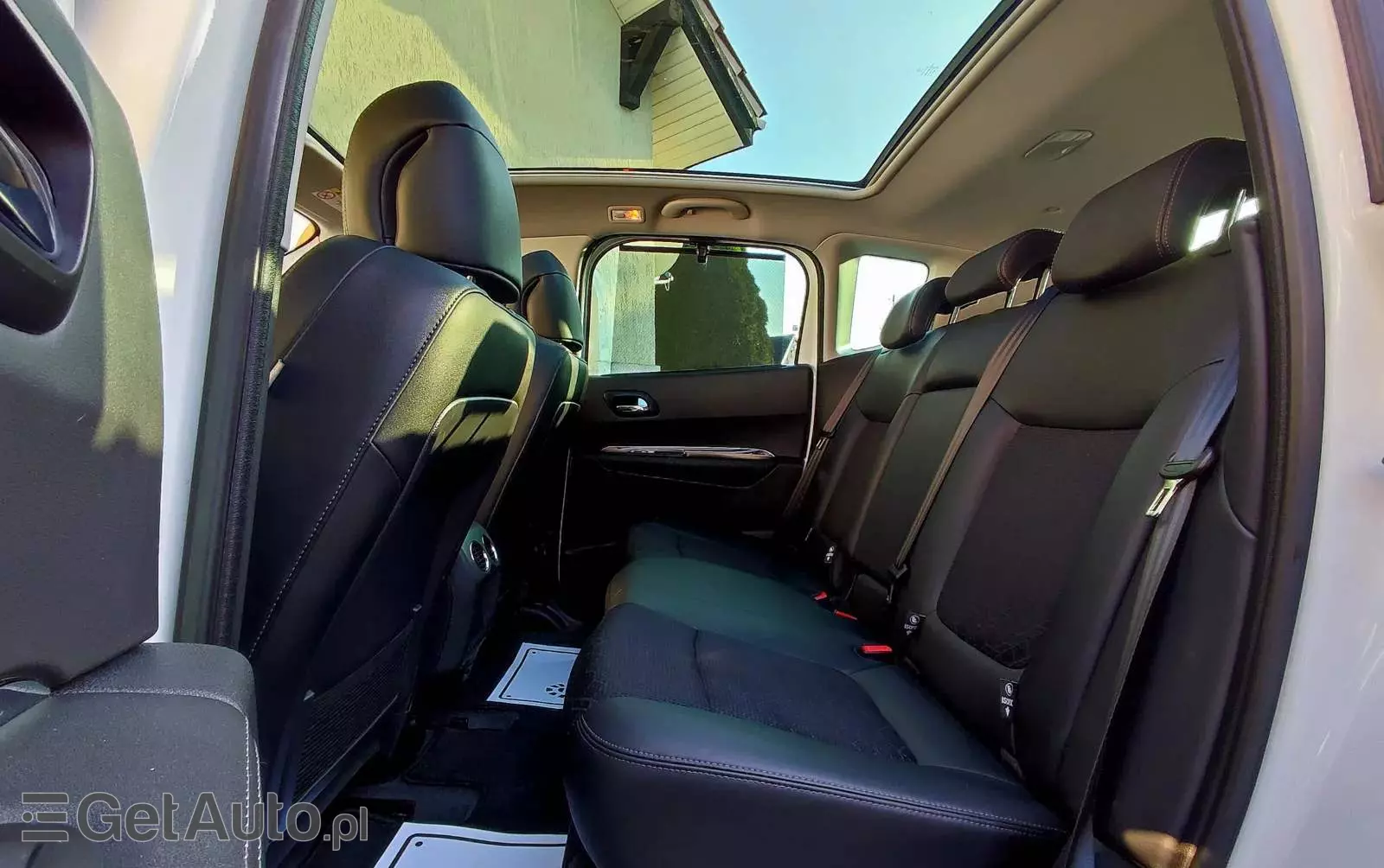 PEUGEOT 3008 1.6 HDi Premium