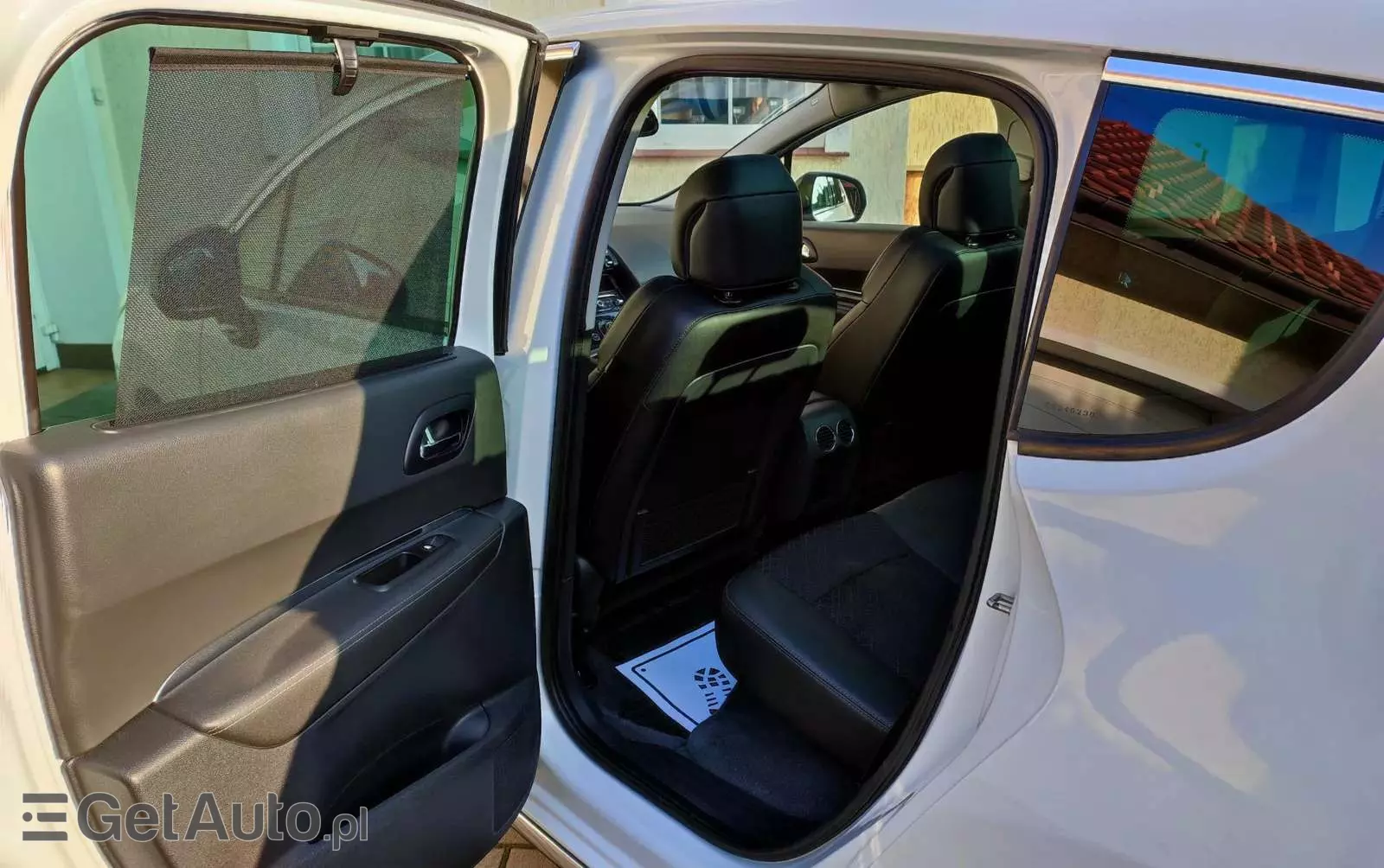 PEUGEOT 3008 1.6 HDi Premium