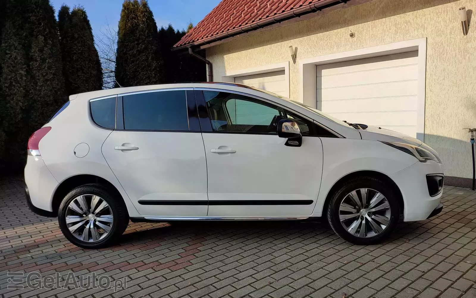 PEUGEOT 3008 1.6 HDi Premium