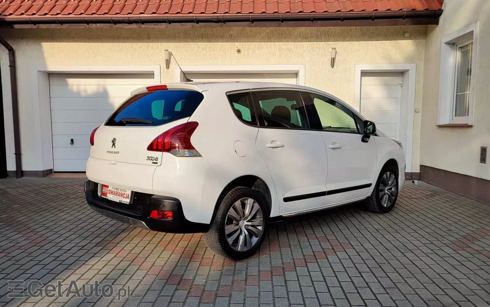 PEUGEOT 3008 1.6 HDi Premium