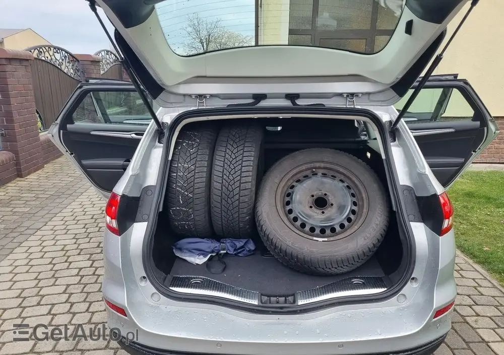 FORD Mondeo SW 2.0 TDCi S&S PowerShift-Aut Business Edition