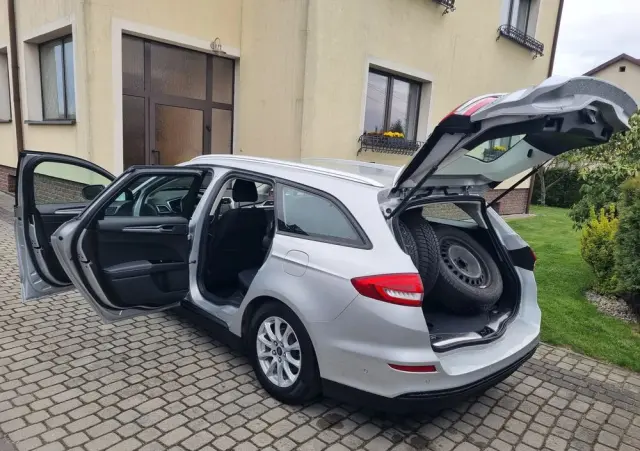FORD Mondeo SW 2.0 TDCi S&S PowerShift-Aut Business Edition