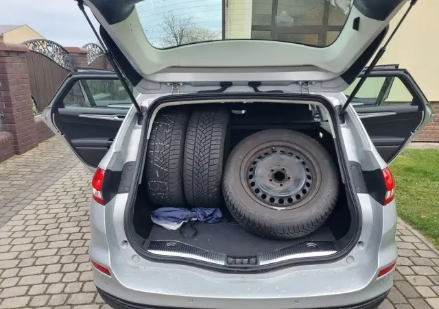 FORD Mondeo SW 2.0 TDCi S&S PowerShift-Aut Business Edition