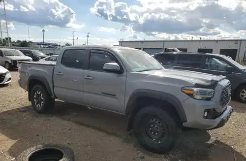 TOYOTA Tacoma 