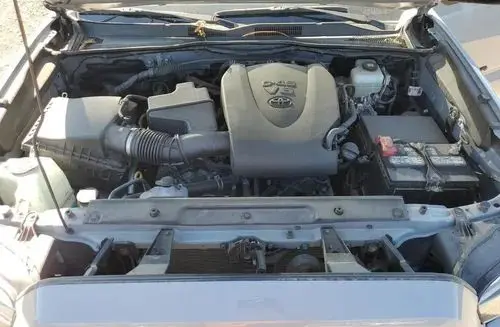 TOYOTA Tacoma 