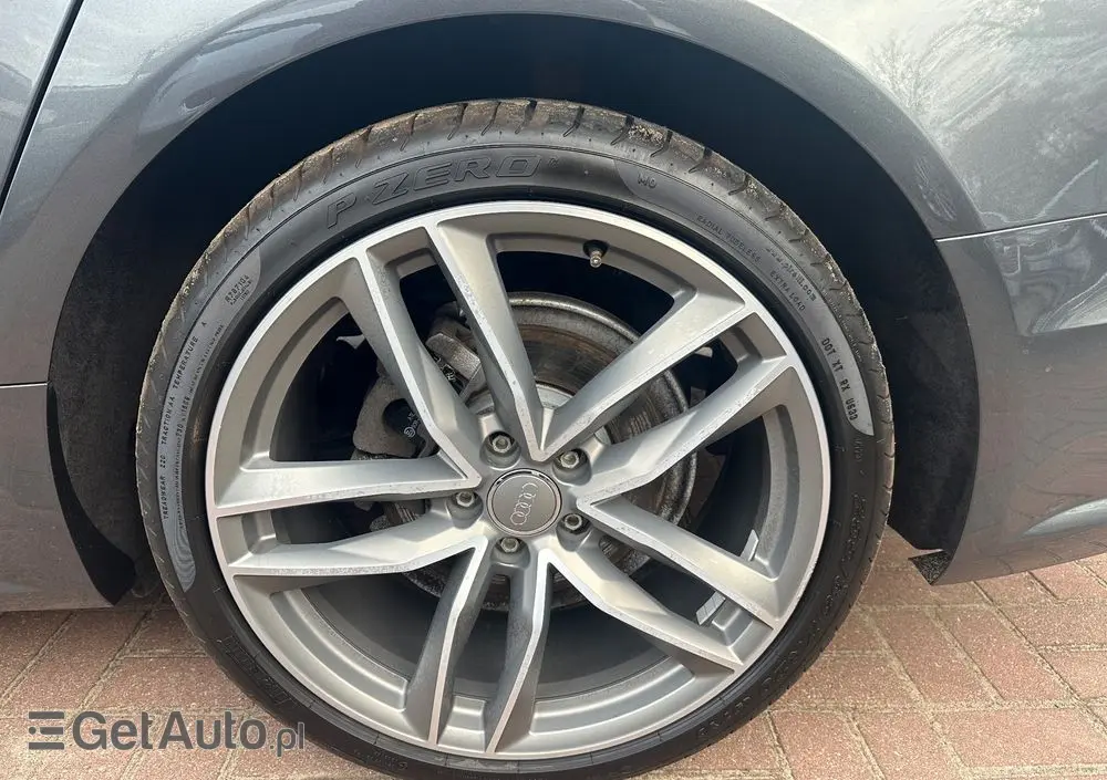 AUDI A6 Avant 2.0 TDI Ultra DPF S tronic