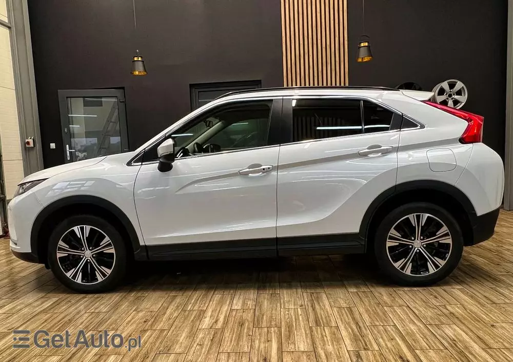 MITSUBISHI Eclipse Cross 1.5 T GPF Invite Plus