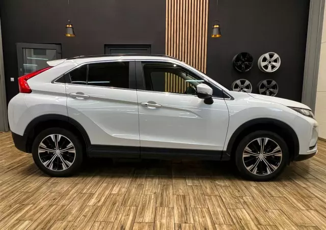 MITSUBISHI Eclipse Cross 1.5 T GPF Invite Plus