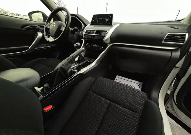 MITSUBISHI Eclipse Cross 1.5 T GPF Invite Plus