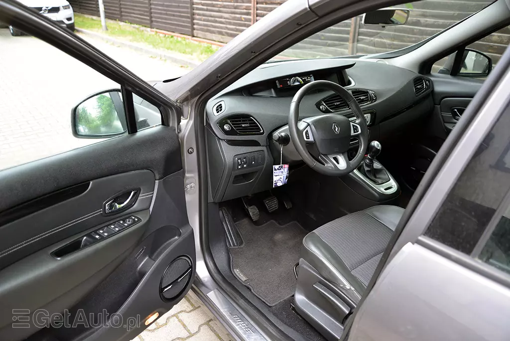 RENAULT Scenic 