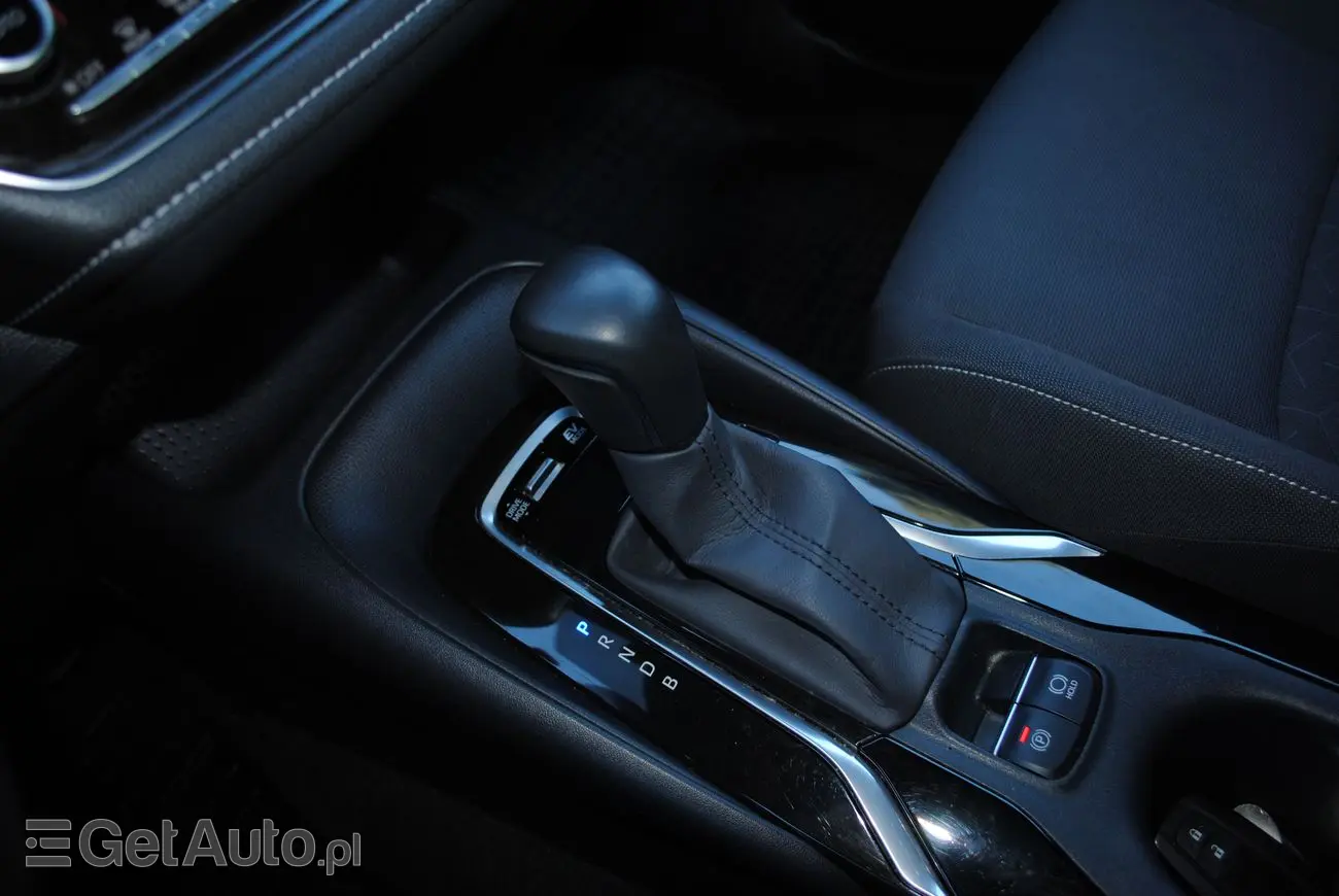 TOYOTA Corolla Active e-CVT