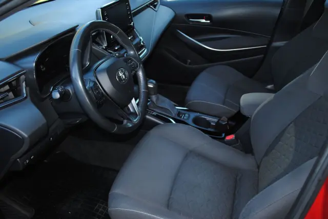 TOYOTA Corolla Active e-CVT