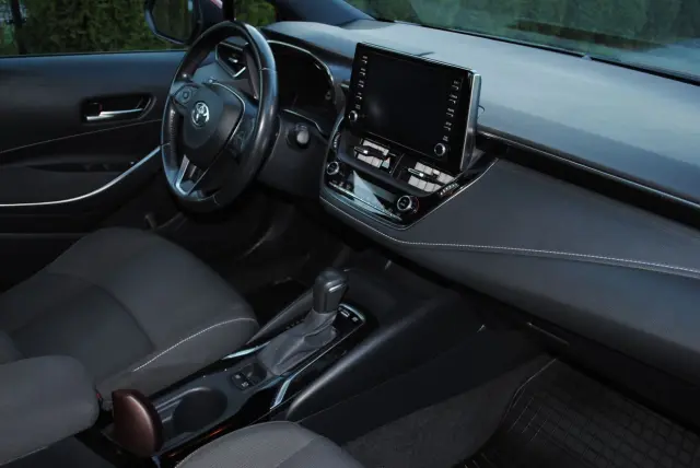 TOYOTA Corolla Active e-CVT