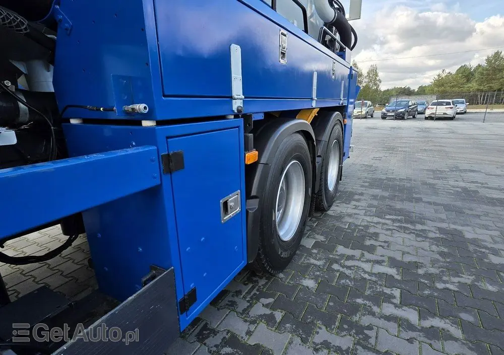 RENAULT WUKO RIVARD  RECYTLING do zbierania odpadów płynnych 