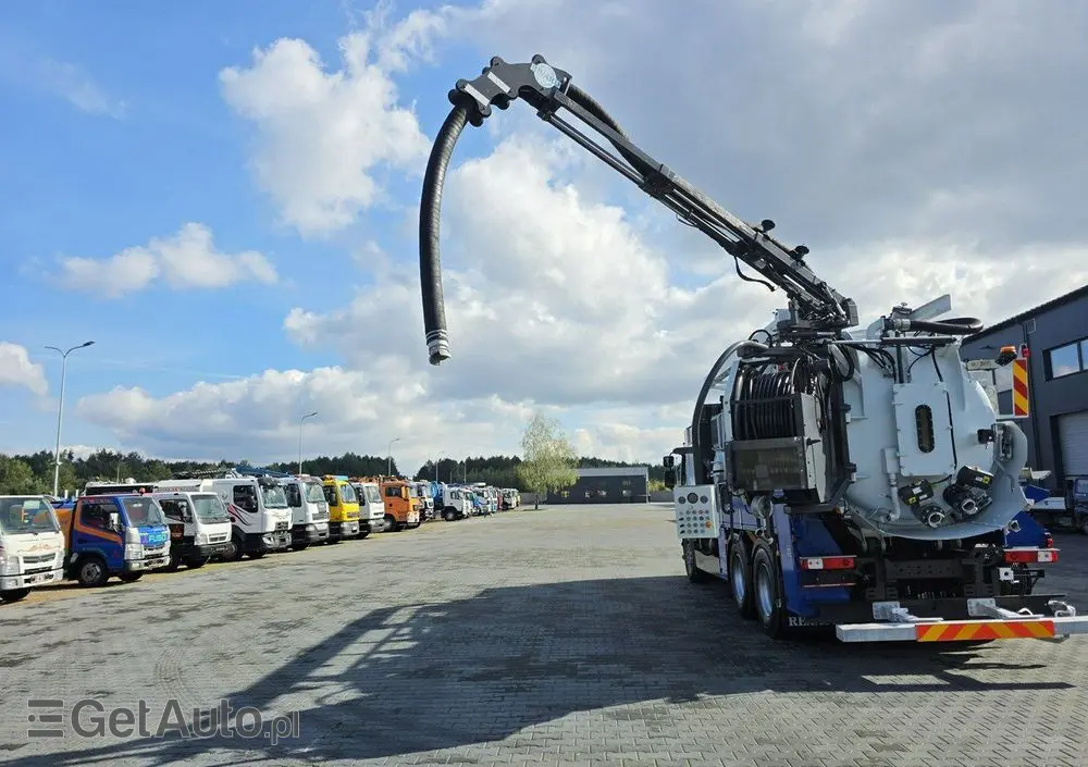 RENAULT WUKO RIVARD  RECYTLING do zbierania odpadów płynnych 