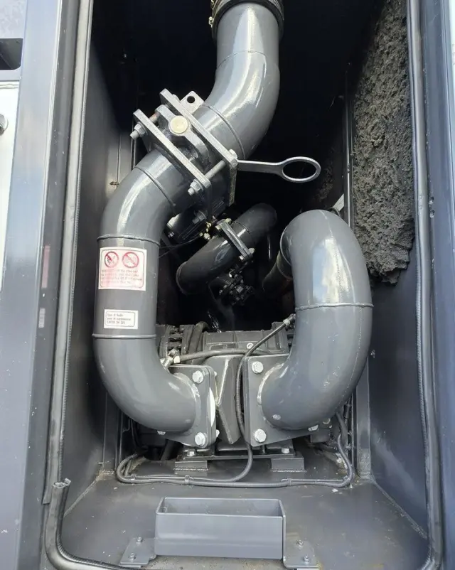 RENAULT WUKO RIVARD  RECYTLING do zbierania odpadów płynnych 