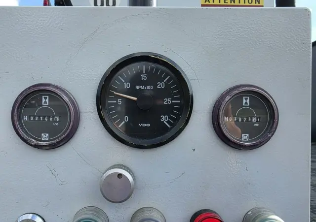 RENAULT WUKO RIVARD  RECYTLING do zbierania odpadów płynnych 