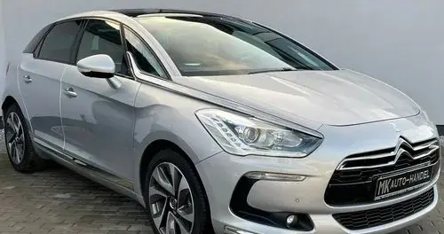 CITROEN DS5 