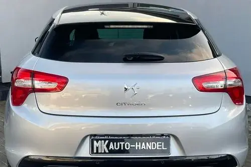 CITROEN DS5 