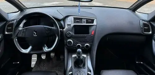 CITROEN DS5 