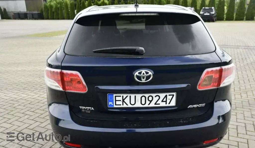 TOYOTA Avensis 