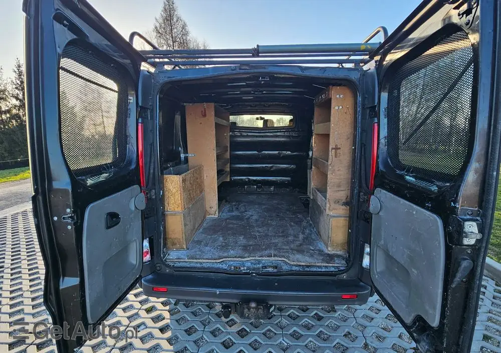 RENAULT Trafic 