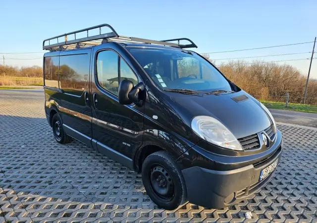 RENAULT Trafic 