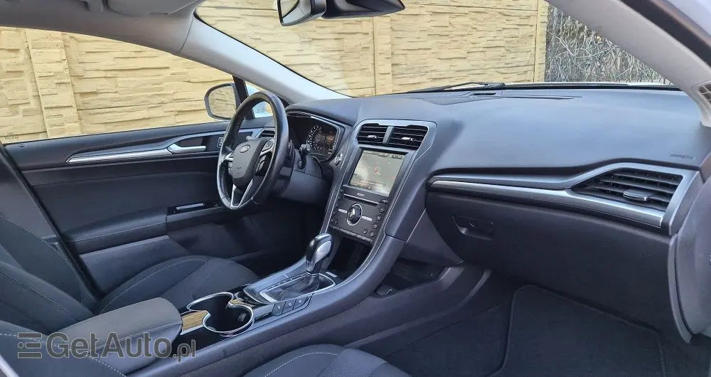 FORD Mondeo 2.0 TDCi Titanium PowerShift