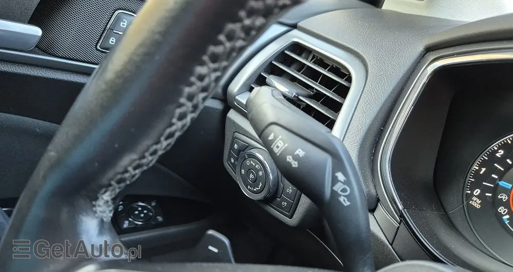 FORD Mondeo 2.0 TDCi Titanium PowerShift