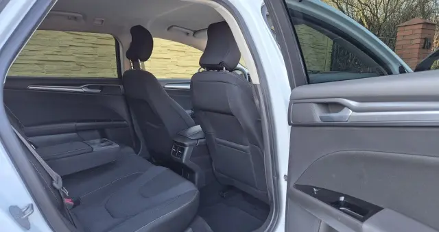 FORD Mondeo 2.0 TDCi Titanium PowerShift