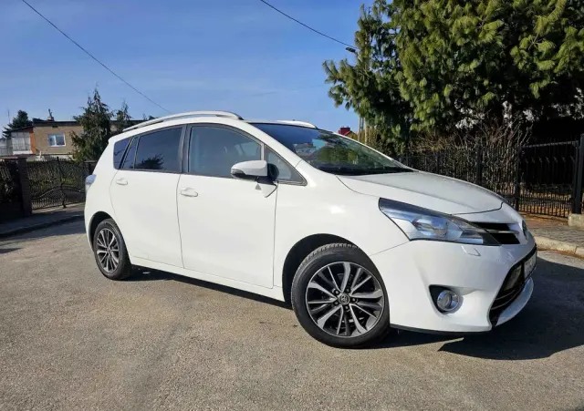 TOYOTA Verso 1.8 7-Sitzer Life