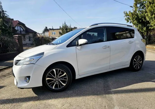 TOYOTA Verso 1.8 7-Sitzer Life