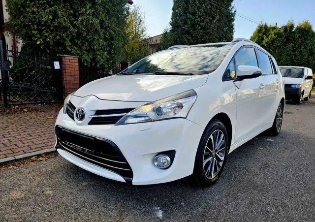 TOYOTA Verso 1.8 7-Sitzer Life