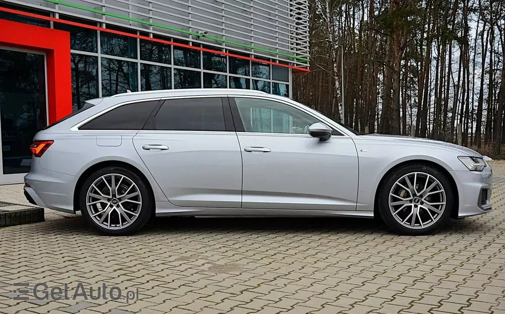AUDI A6 Avant 40 TDI S tronic S line