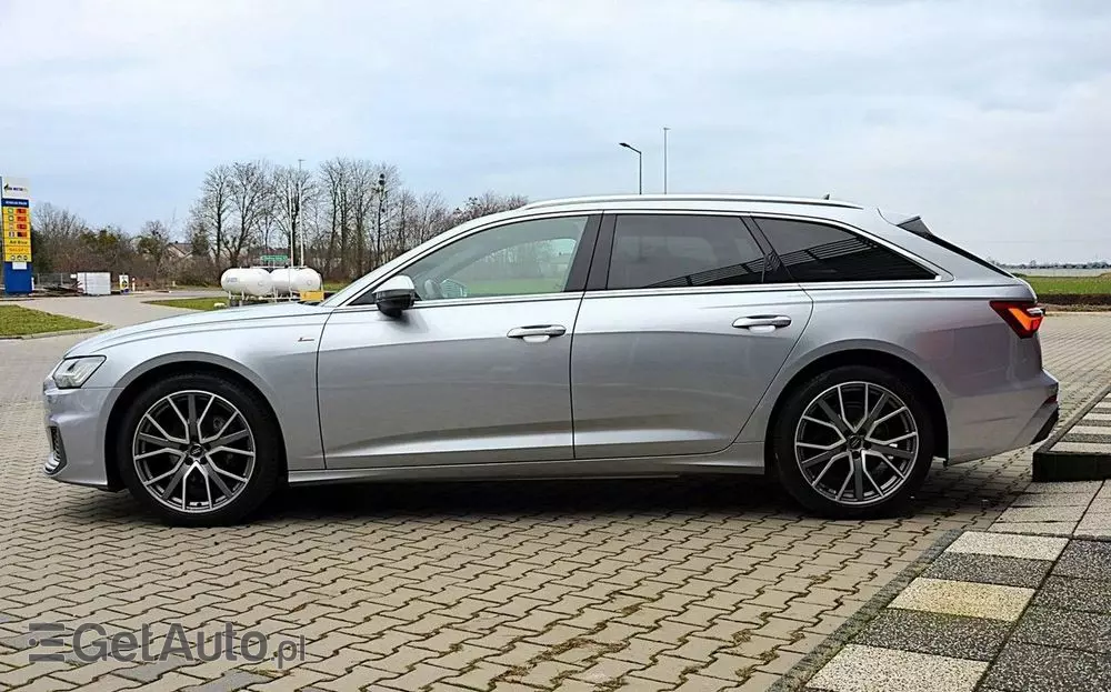 AUDI A6 Avant 40 TDI S tronic S line