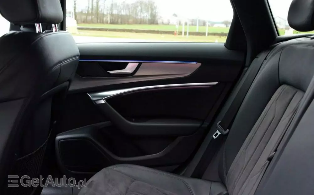 AUDI A6 Avant 40 TDI S tronic S line