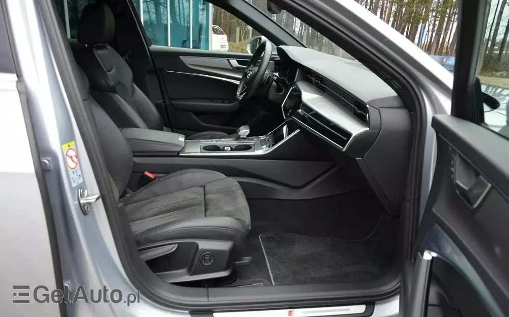 AUDI A6 Avant 40 TDI S tronic S line