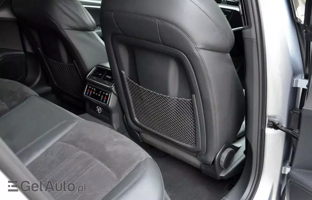 AUDI A6 Avant 40 TDI S tronic S line