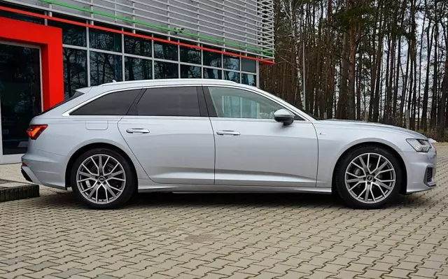 AUDI A6 Avant 40 TDI S tronic S line