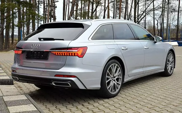 AUDI A6 Avant 40 TDI S tronic S line
