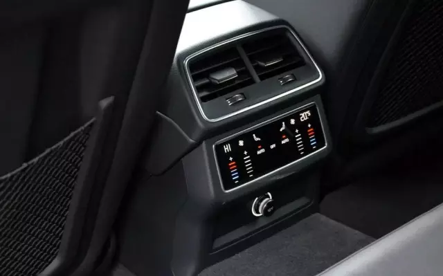 AUDI A6 Avant 40 TDI S tronic S line