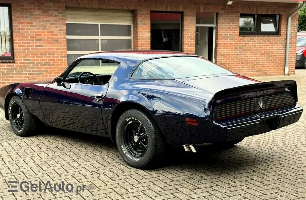 PONTIAC Firebird 