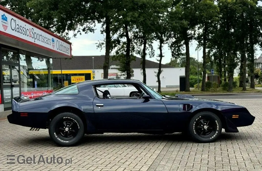 PONTIAC Firebird 